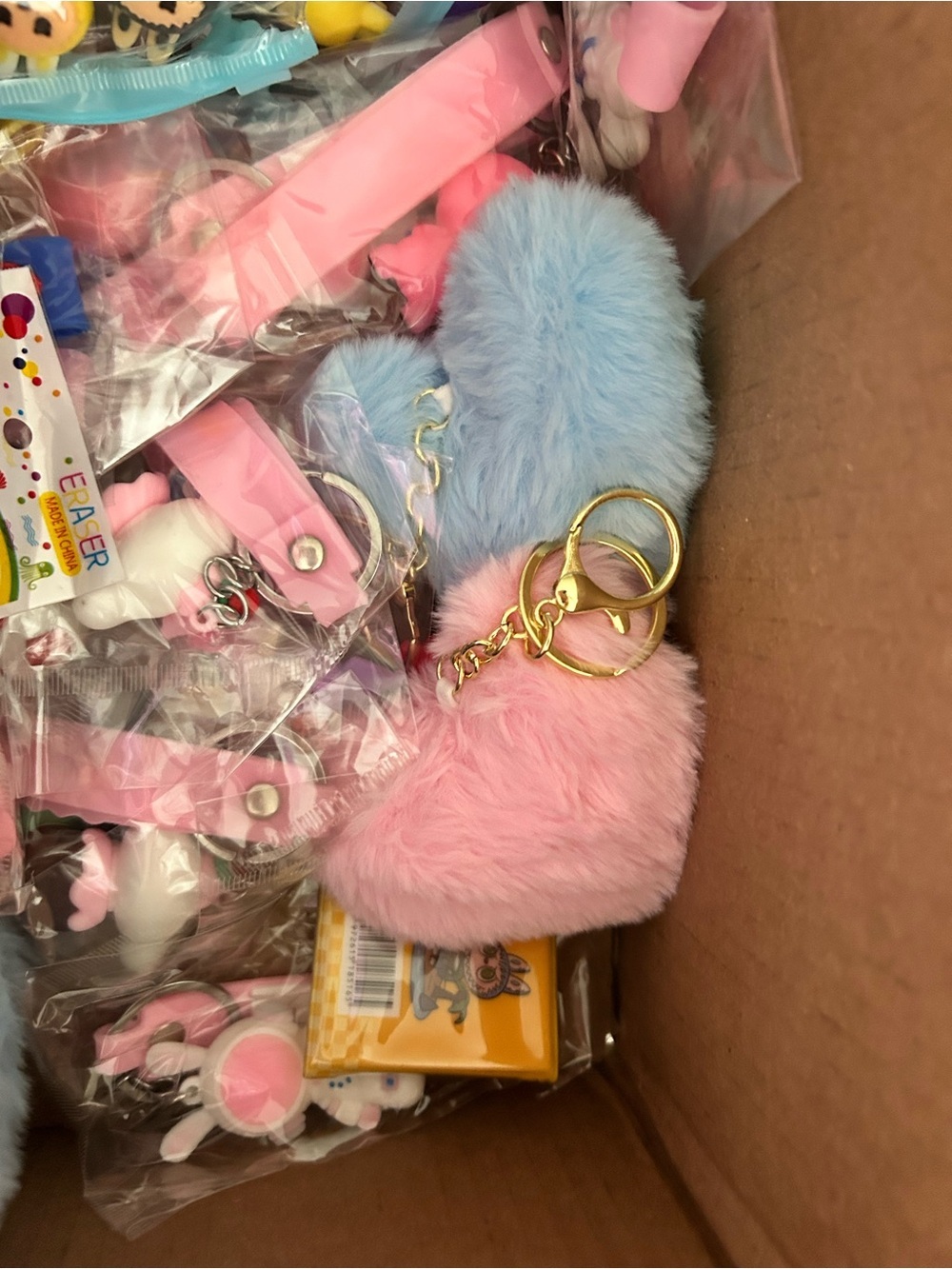 Crazy box k-pop, Sanrio and HK huge lot - Picture 4 of 7